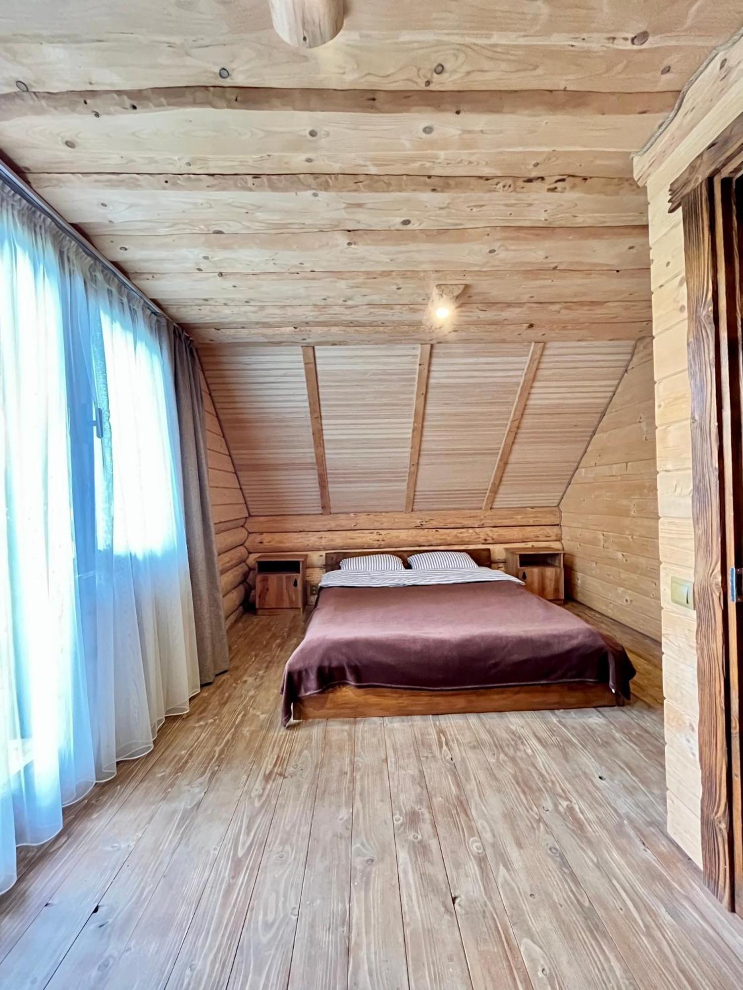 Тихий Куточок Villa Izki Dış mekan fotoğraf