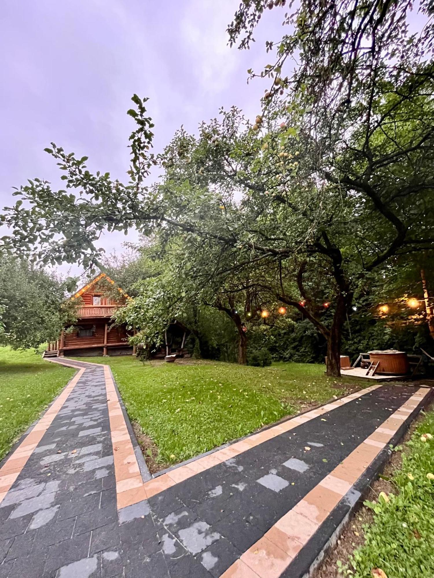 Тихий Куточок Villa Izki Dış mekan fotoğraf